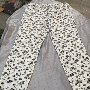 Vince Camuto  Summer jeans